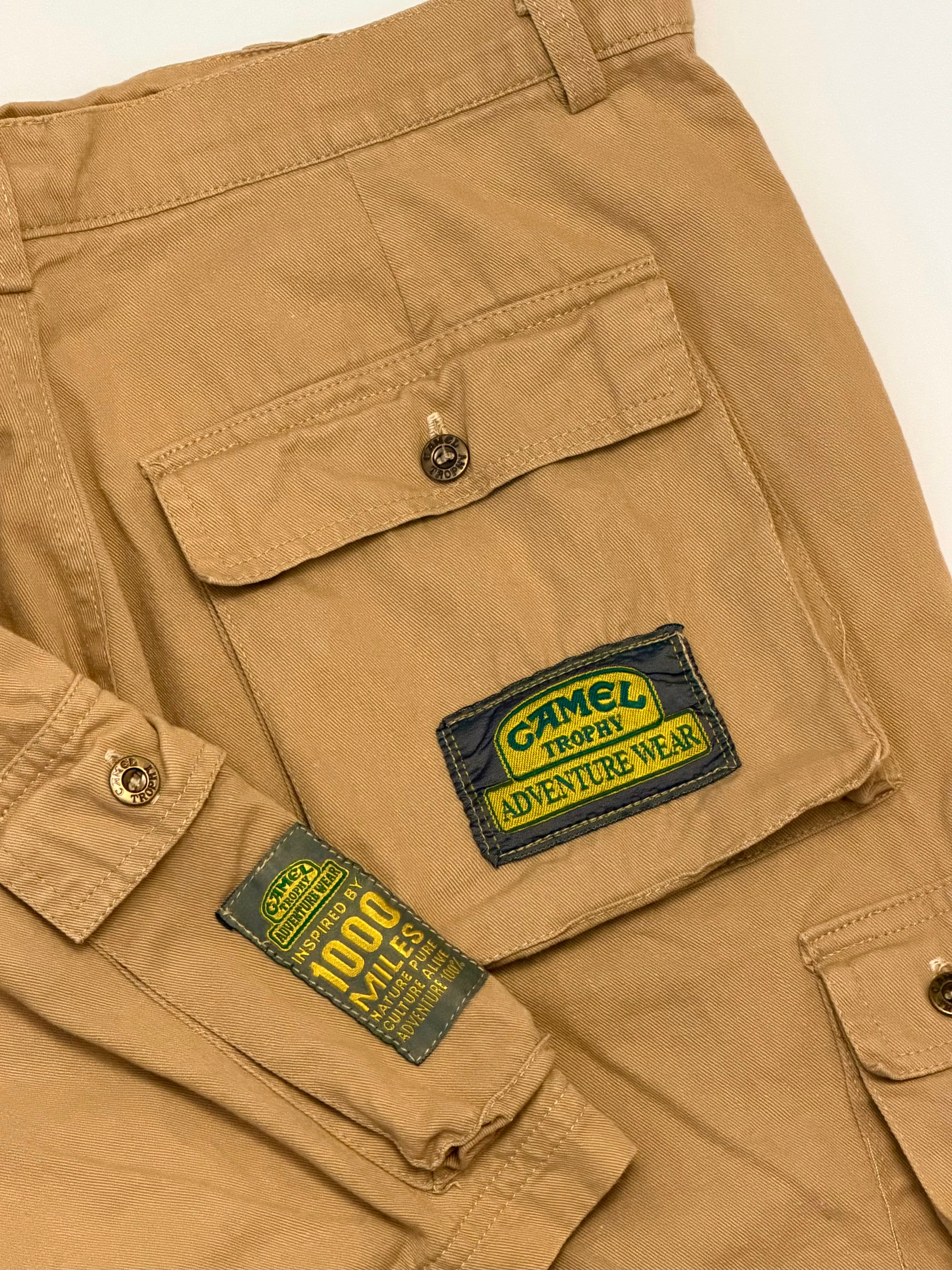 Camel cargoshorts